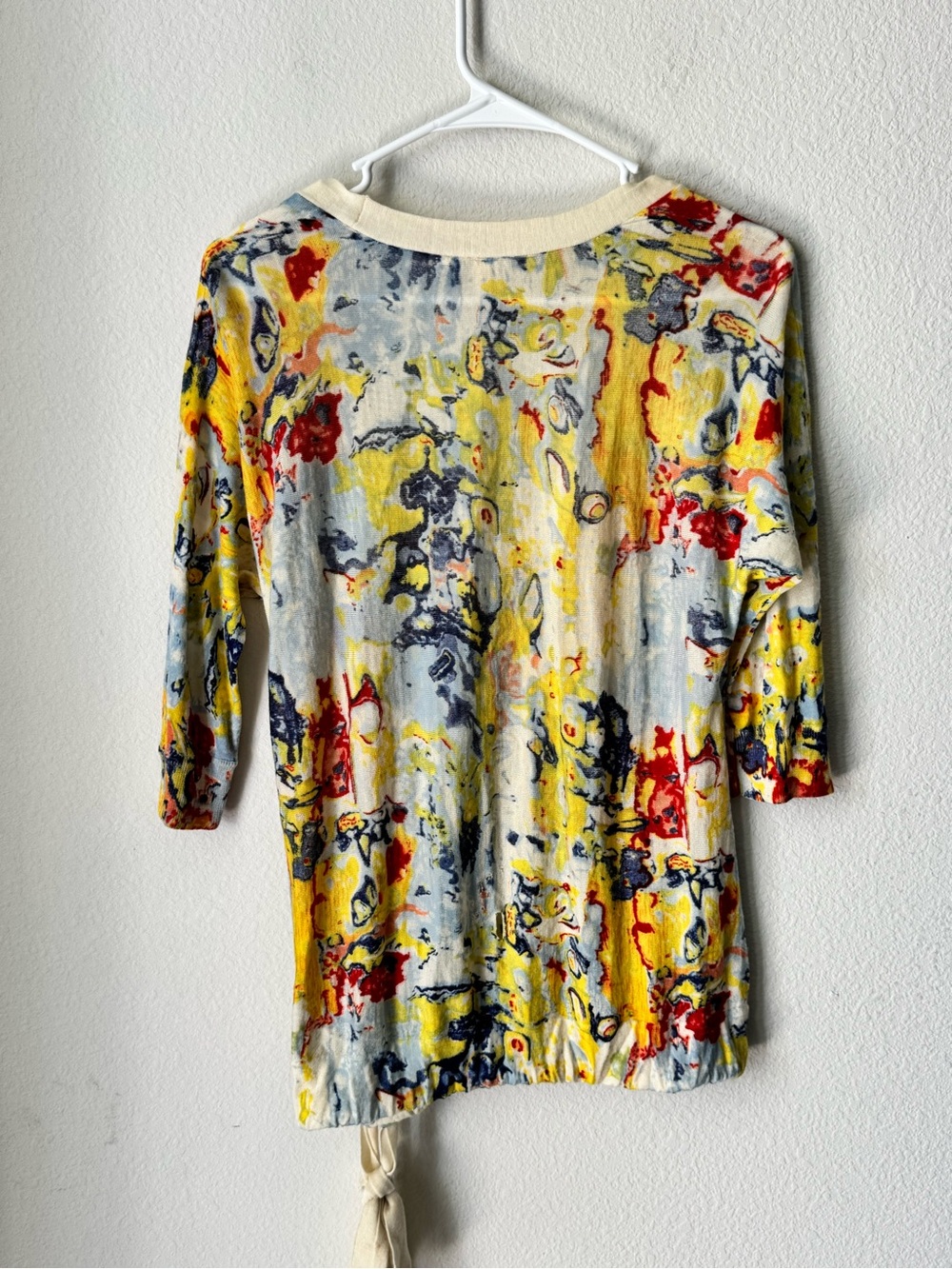 Moth Abstract Painterly V-Neck Wool Lightweight Tunic in Yellow, Red, Blue - Picture 7 of 7